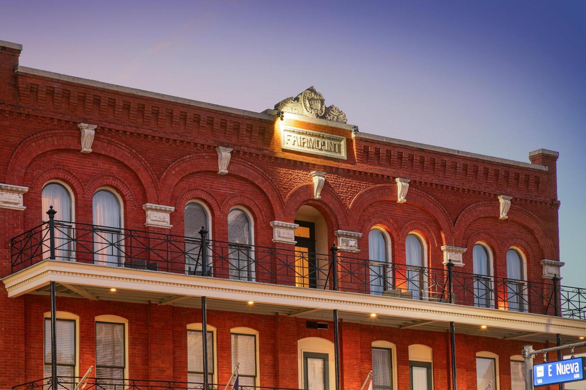 Fairmount Hotel, In The Unbound Collection By Hyatt Сан Антонио Екстериор снимка